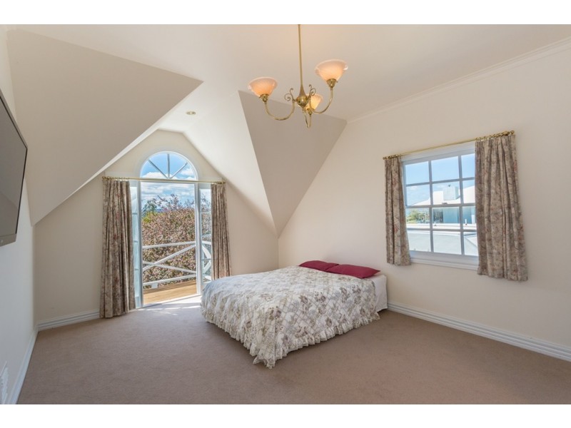 67 Hawley Esplanade, Hawley Beach TAS 7307