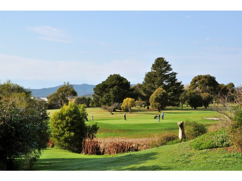 18 Freer Street, Shearwater TAS 7307