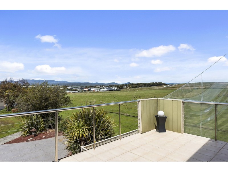 1/26 Chardonnay Drive, Hawley Beach TAS 7307