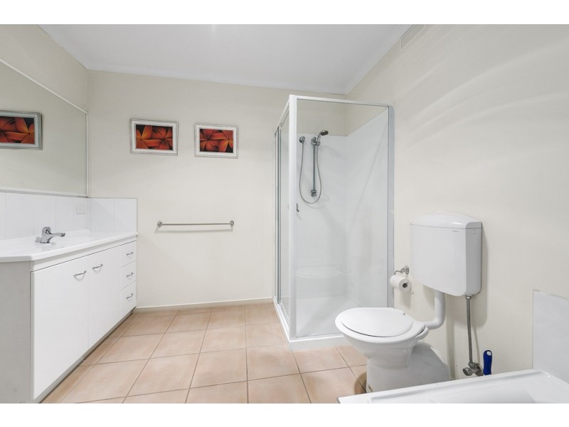 1/26 Chardonnay Drive, Hawley Beach TAS 7307