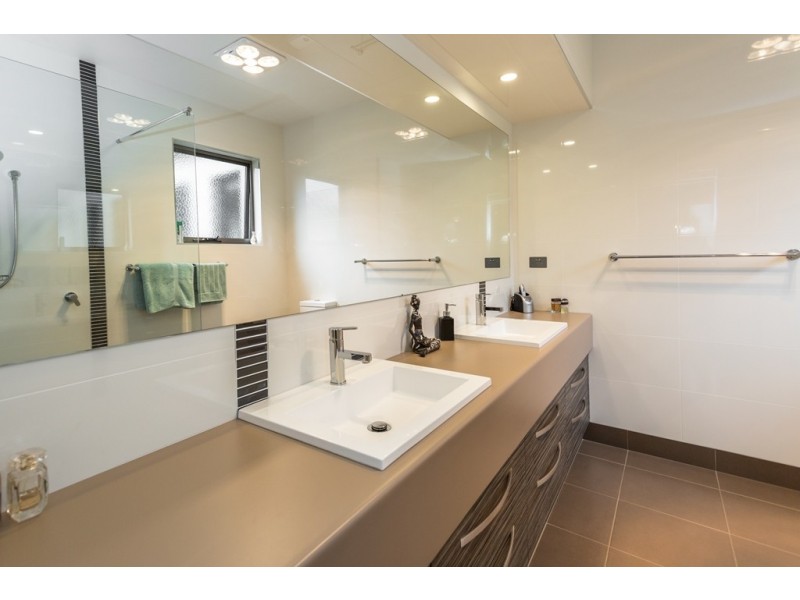 6 Links Court, Shearwater TAS 7307