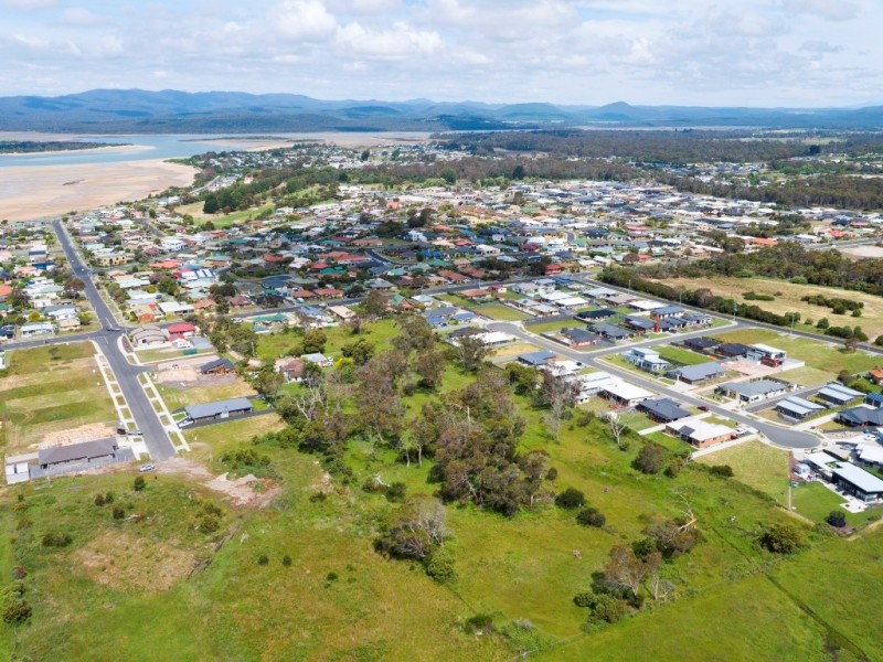 2/58 Alexander Street, Shearwater TAS 7307