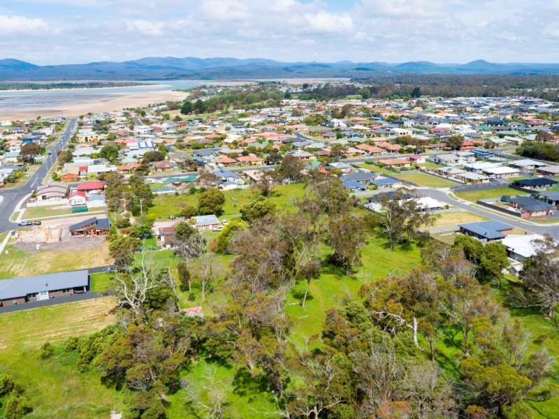 2/58 Alexander Street, Shearwater TAS 7307