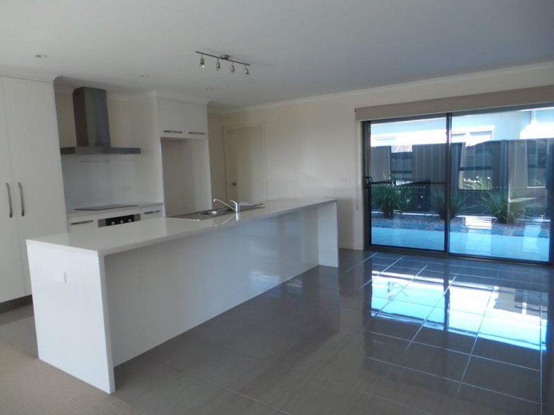 1/55 Haven Drive, Shearwater TAS 7307