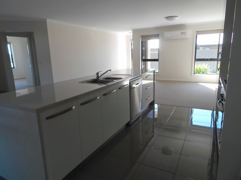 1/55 Haven Drive, Shearwater TAS 7307