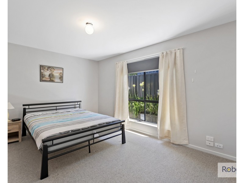 2/2 Tranquil Place, Shearwater TAS 7307