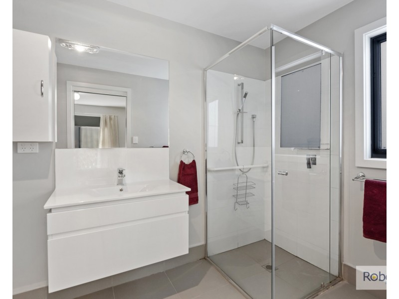 2/2 Tranquil Place, Shearwater TAS 7307