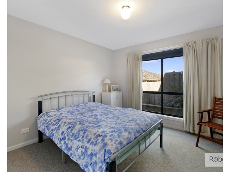 2/2 Tranquil Place, Shearwater TAS 7307