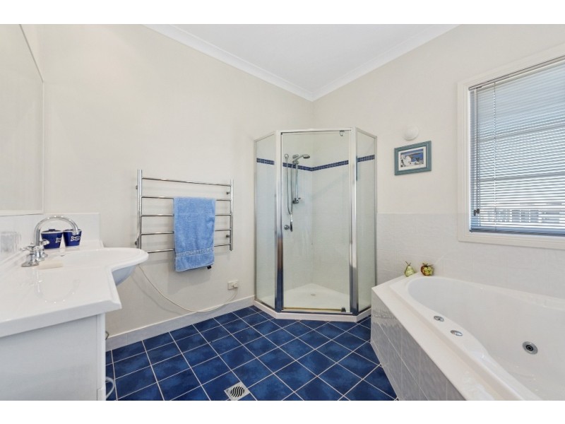 2 Shore Court, Shearwater TAS 7307
