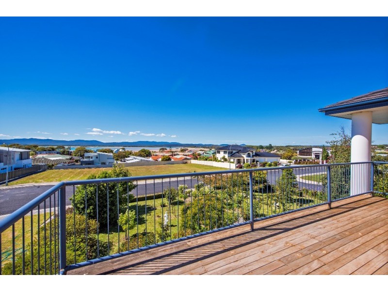 2 Shore Court, Shearwater TAS 7307