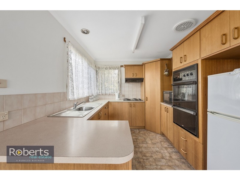 17/1 Seahaven Crescent, Shearwater TAS 7307