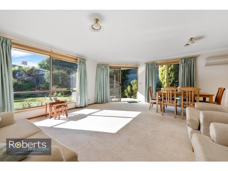 8/1 Seahaven Crescent, Shearwater TAS 7307