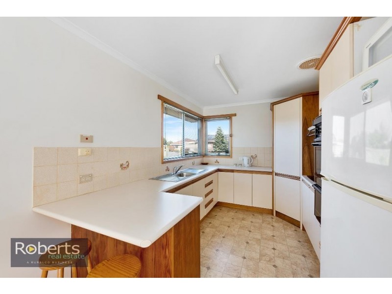 8/1 Seahaven Crescent, Shearwater TAS 7307