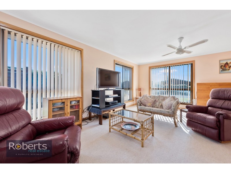 16 Seabreeze Avenue, Shearwater TAS 7307