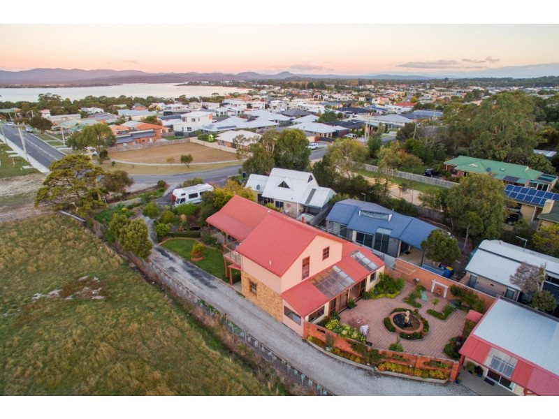 2 Alexander Street, Shearwater TAS 7307