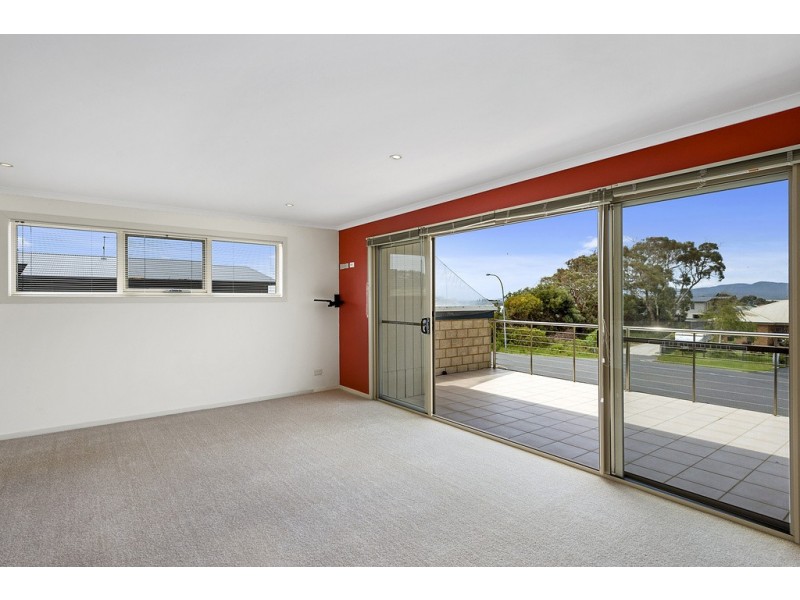 1/26 Chardonnay Drive, Hawley Beach TAS 7307
