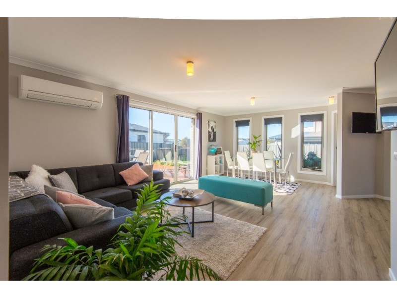 10 Merlot Court, Hawley Beach TAS 7307