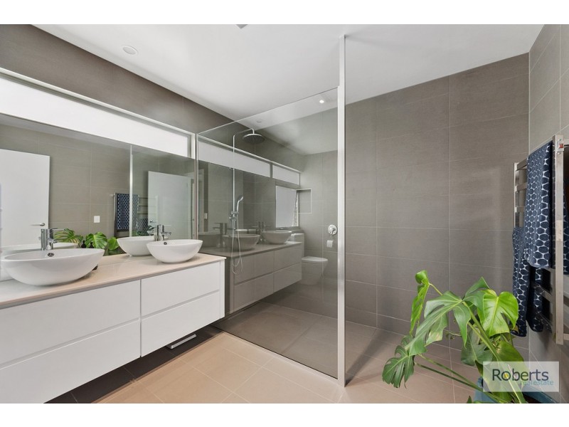 15 Moorings Drive, Squeaking Point TAS 7307