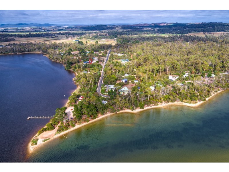 142 Charles Street, Squeaking Point TAS 7307