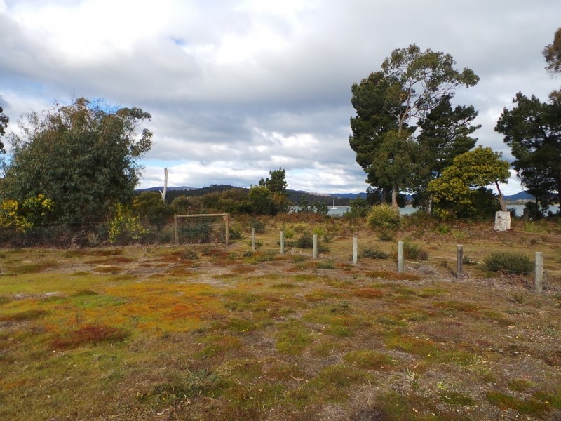 142 Charles Street, Squeaking Point TAS 7307