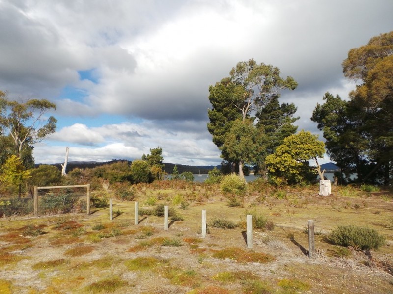 142 Charles Street, Squeaking Point TAS 7307