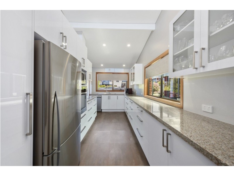 26 Freer Street, Shearwater TAS 7307