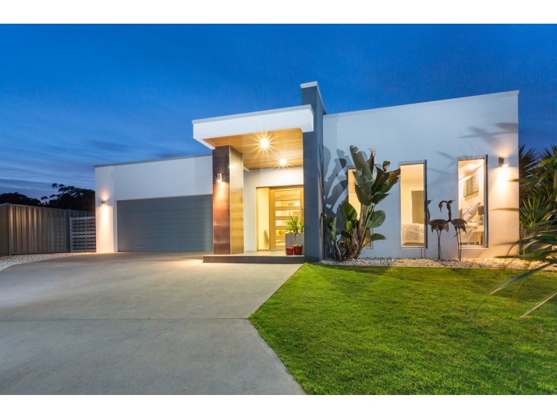 8 Cabernet Court, Hawley Beach TAS 7307