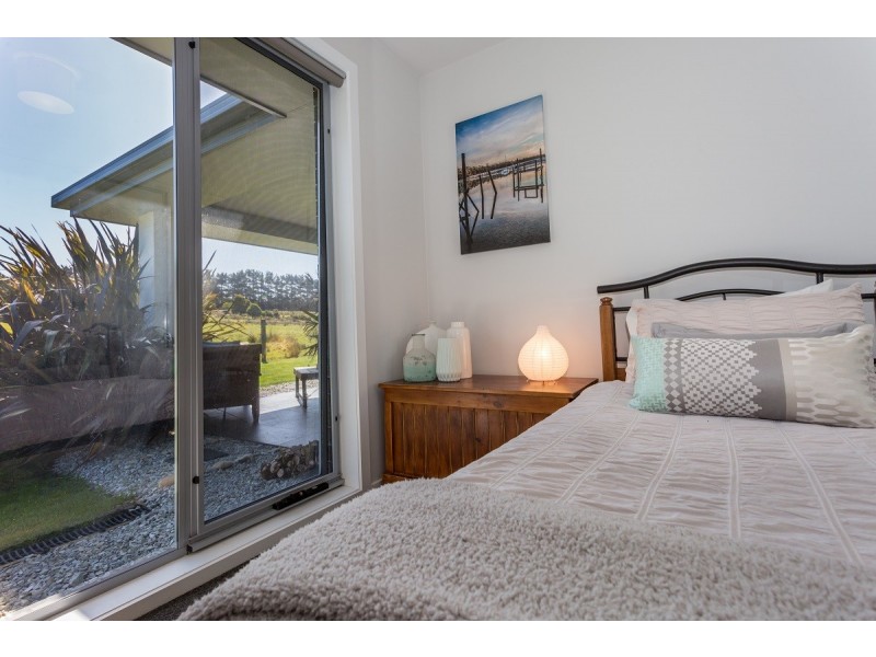 8 Cabernet Court, Hawley Beach TAS 7307