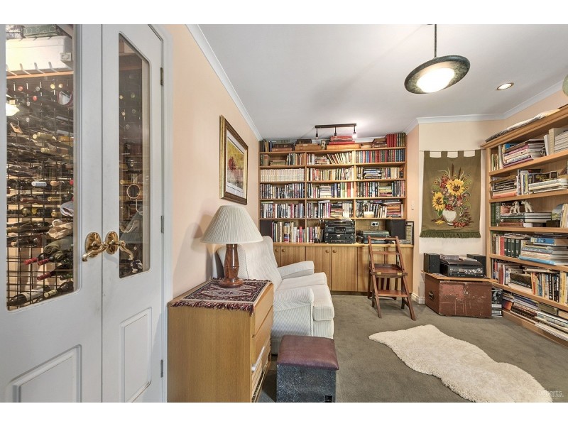 18 Bluewater Crescent, Shearwater TAS 7307