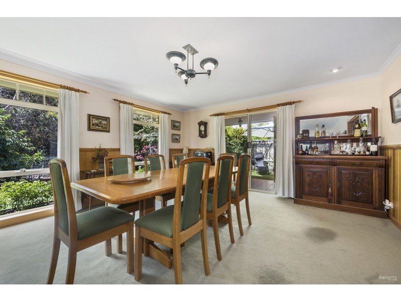 18 Bluewater Crescent, Shearwater TAS 7307