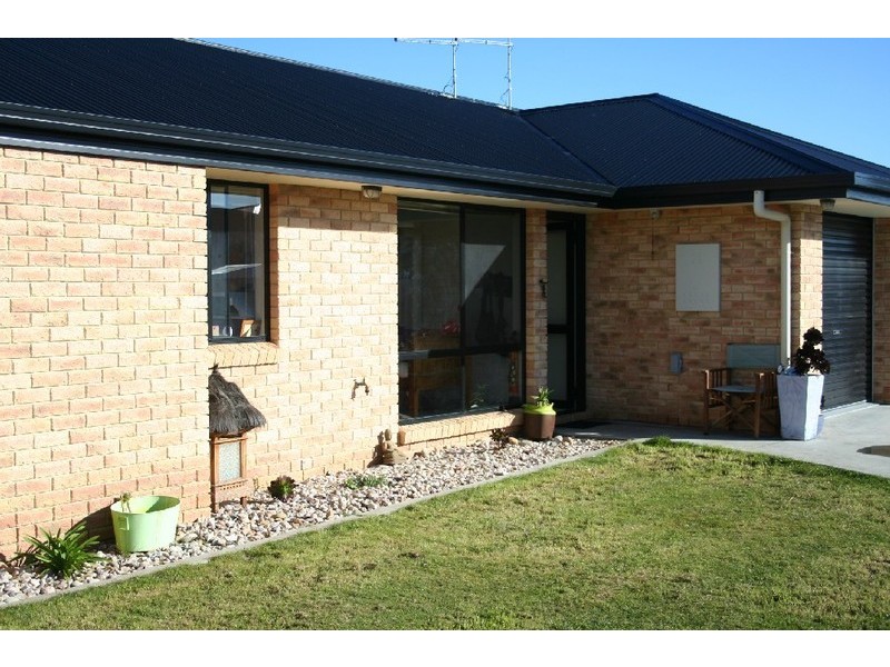 2/35 Haven Drive, Shearwater TAS 7307