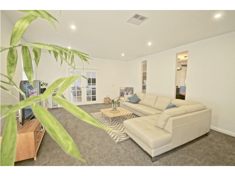 9 Links Court, Shearwater TAS 7307