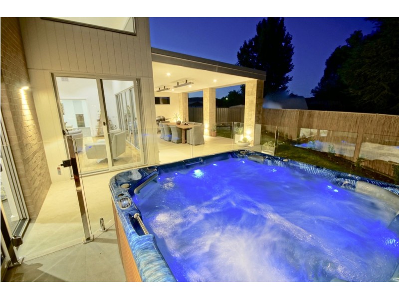 9 Links Court, Shearwater TAS 7307