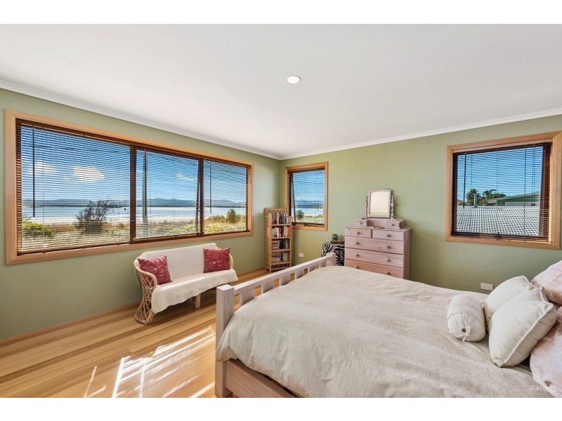 37 Shearwater Esplanade, Shearwater TAS 7307