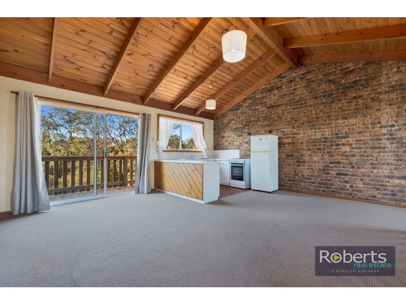 2/11 Hawley Place, Hawley Beach TAS 7307