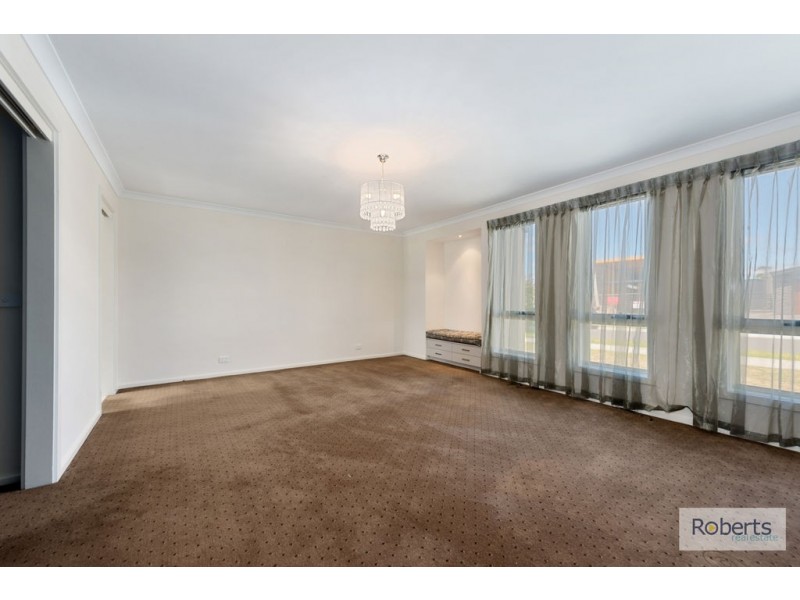 4 Banksia Rise, Shearwater TAS 7307