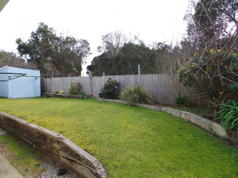 2/18 Dumbleton Street, Hawley Beach TAS 7307