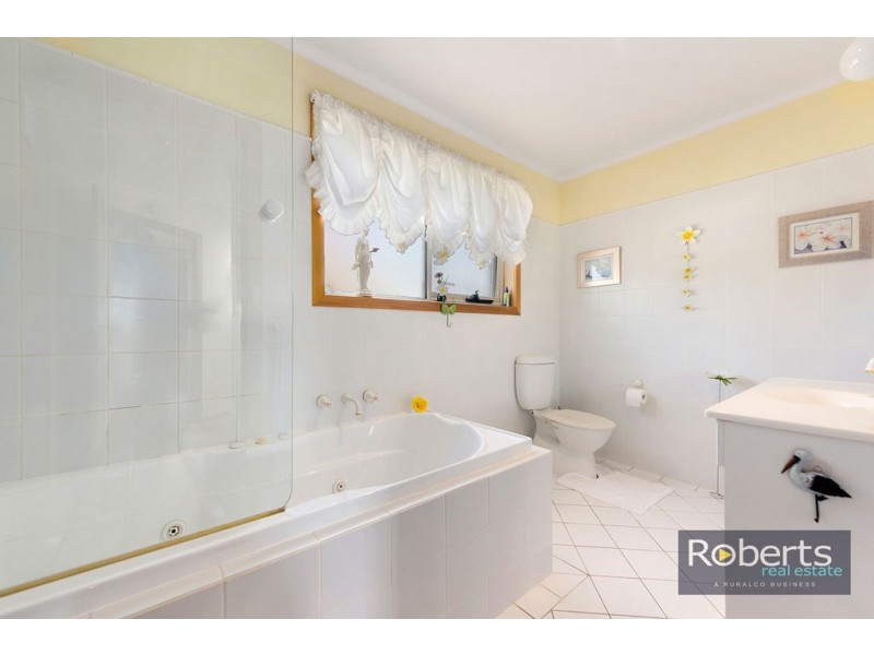 31 Quinlan Crescent, Shearwater TAS 7307