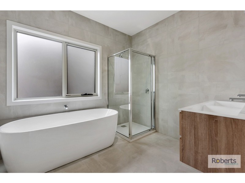 27 Charles Street, Squeaking Point TAS 7307