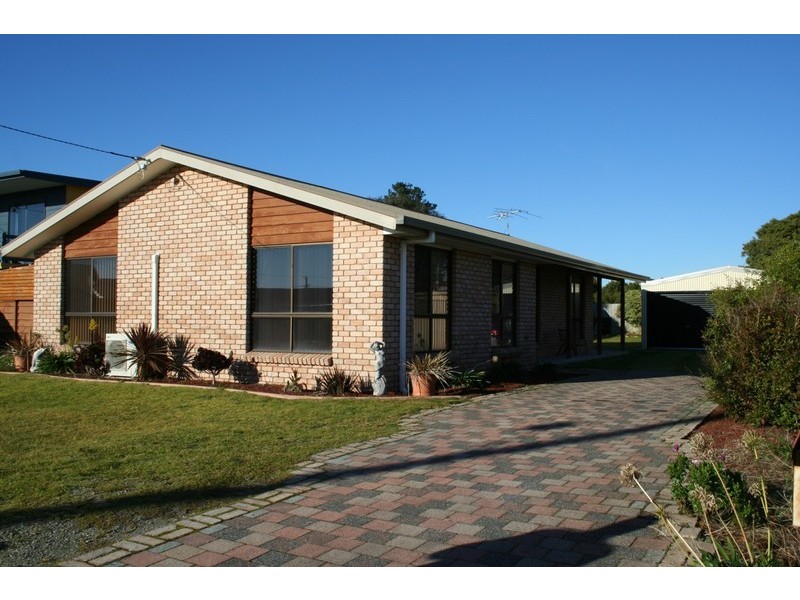 16 Seabreeze Avenue, Shearwater TAS 7307