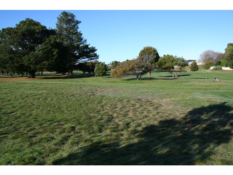 16 Seabreeze Avenue, Shearwater TAS 7307