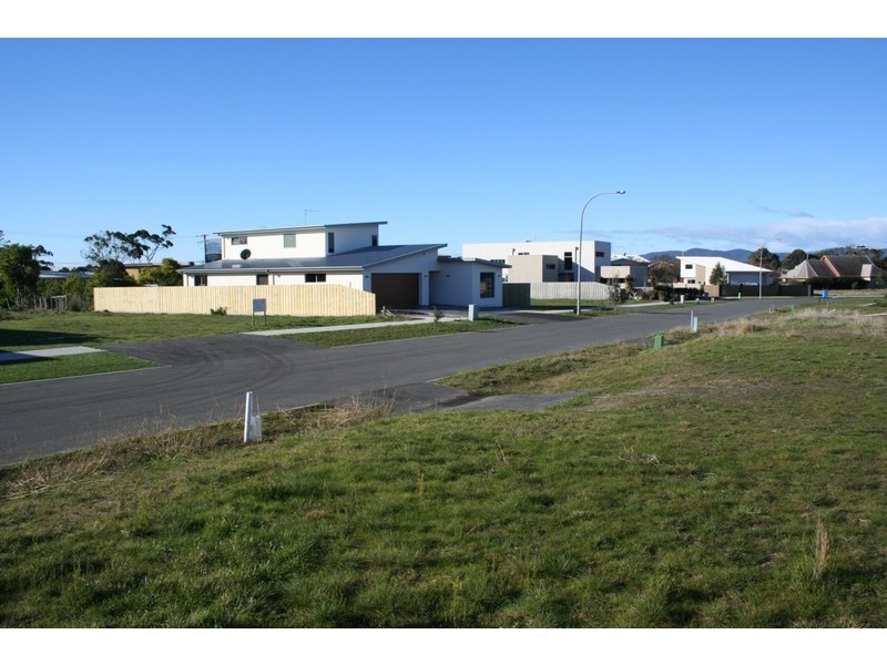 30  Paradise Place, Hawley Beach TAS 7307