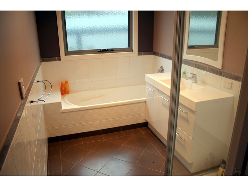 2/71  Joyce Street, Hawley Beach TAS 7307