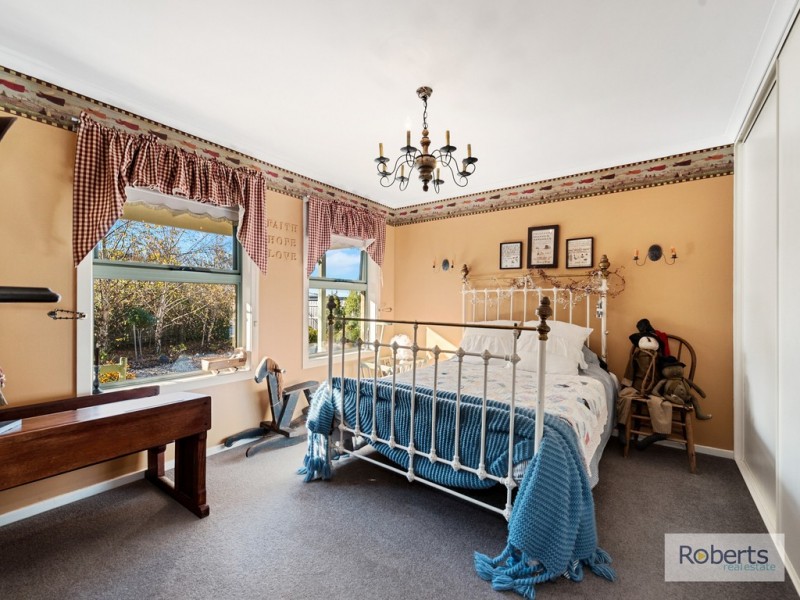 5 Tranquil Place, Shearwater TAS 7307