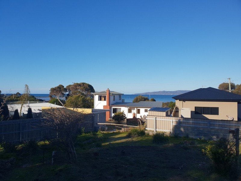 2 Hugh Street, Hawley Beach TAS 7307