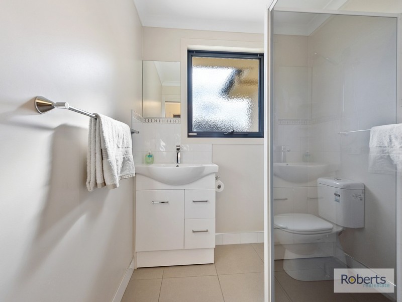 2/14 Earl Grove, Latrobe TAS 7307