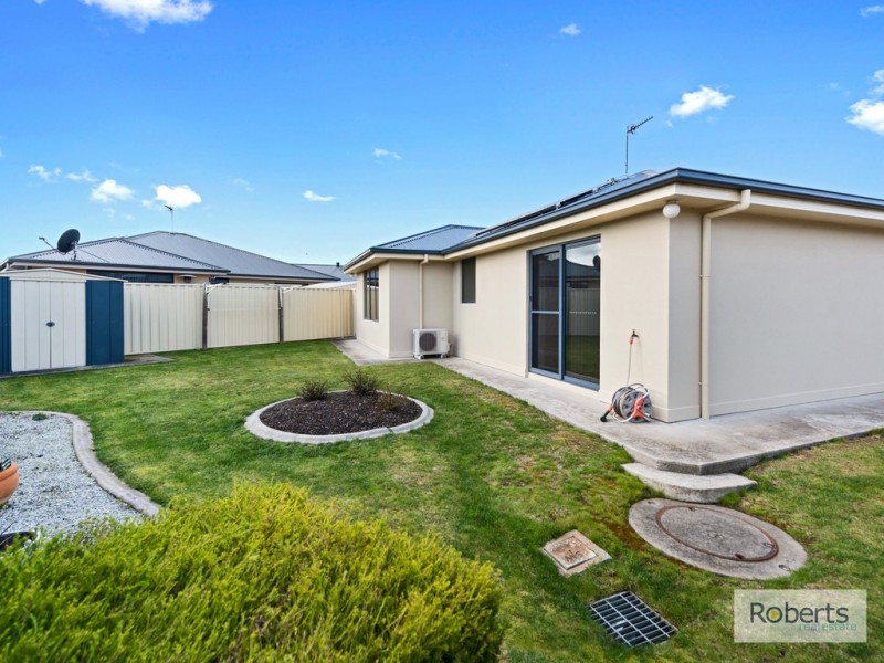 2/14 Earl Grove, Latrobe TAS 7307