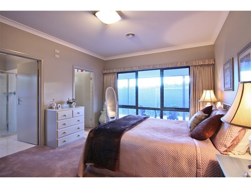 3 Damon Drive, Shearwater TAS 7307