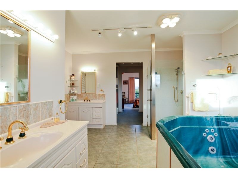 7 Shearwater Esplanade, Shearwater TAS 7307