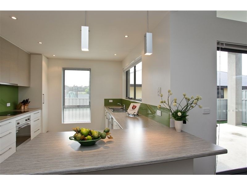 2/124 Shearwater Boulevard, Shearwater TAS 7307